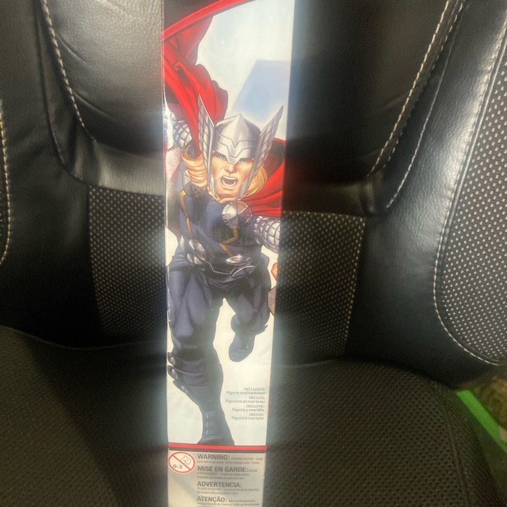 Marvel Thor Action Figure in Blue and Red - Picture 2 of 4